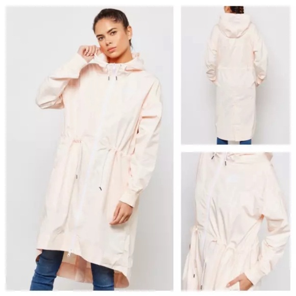 NWT NIKE Women’s NSW Windrunner Jacket `Light Peach` 932059-838 size XXL